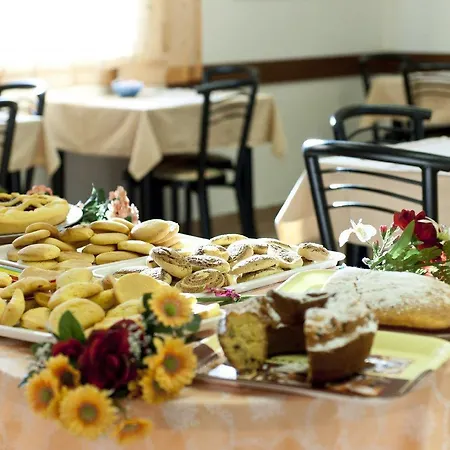 Giunchi 酒店 切尔维亚