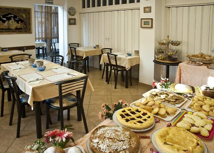Giunchi Hotell 3*