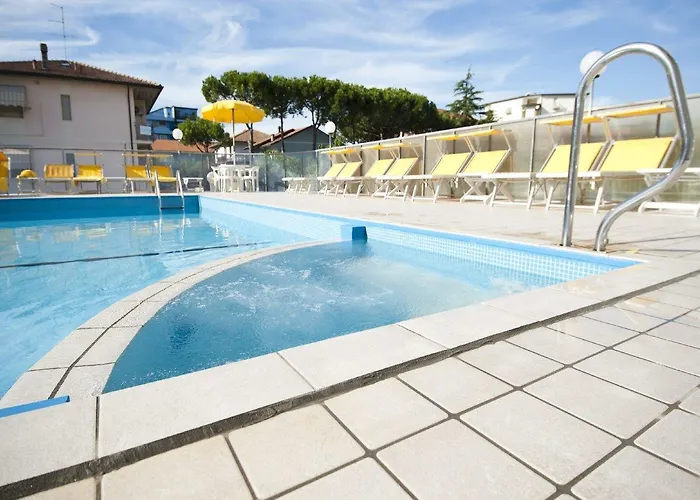Giunchi Hotell 3*
